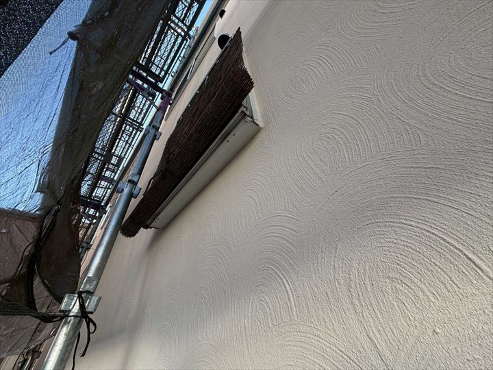 ジョリパットの塗装はジョリパットフレッシュが安心！意匠性を守る外壁塗装のポイント